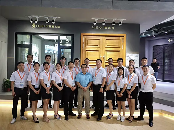 Guanye Ianua et Fenestra apparuerunt in Aedificium Internationale Decoration Expo